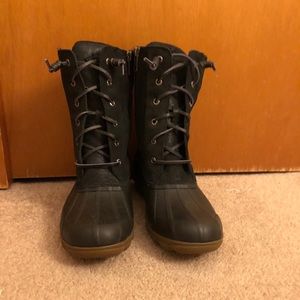 Brand new Sperry duck salt water snow booties